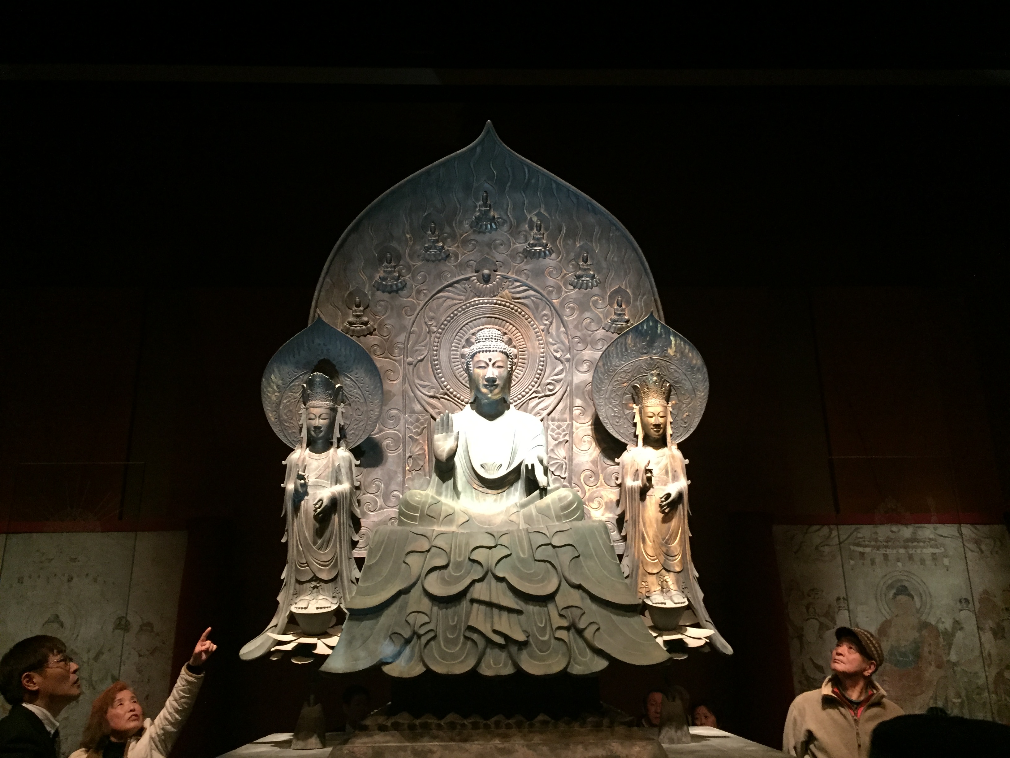 中国古美術・釈迦摩尼仏像・純銅・供養仏像・文房具・インテリア